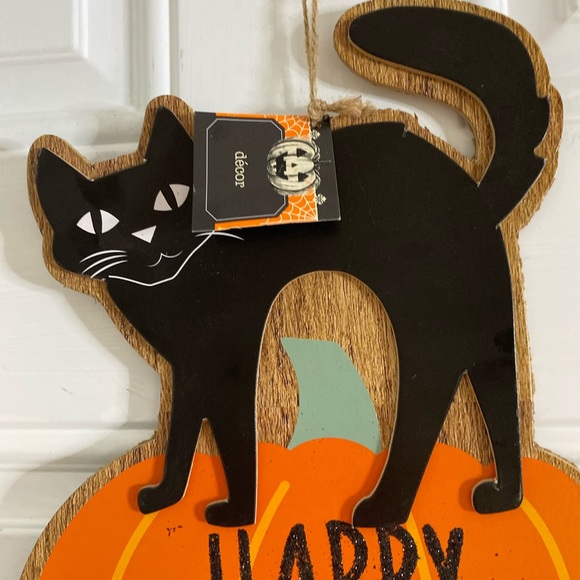 Vintage-Look Halloween Sign /Decoration - Picture 3 of 7